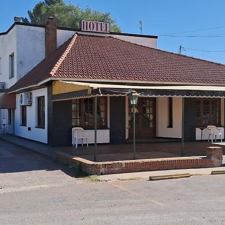 Hotel Y Restaurant Don Quijote Macachin  Bagian luar foto
