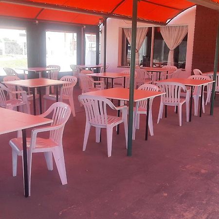 Hotel Y Restaurant Don Quijote Macachin  Bagian luar foto