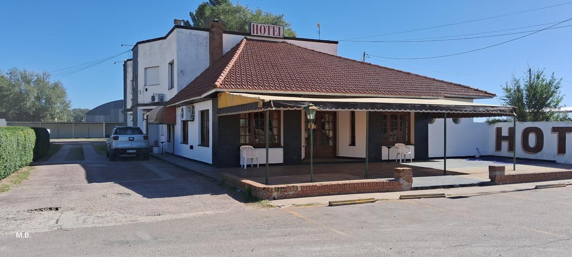 Hotel Y Restaurant Don Quijote Macachin  Bagian luar foto